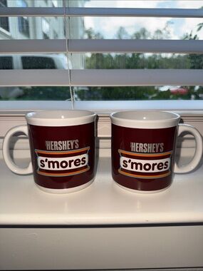 HERSHEY'S S'mores Ceramic Mug - Deep Burgundy